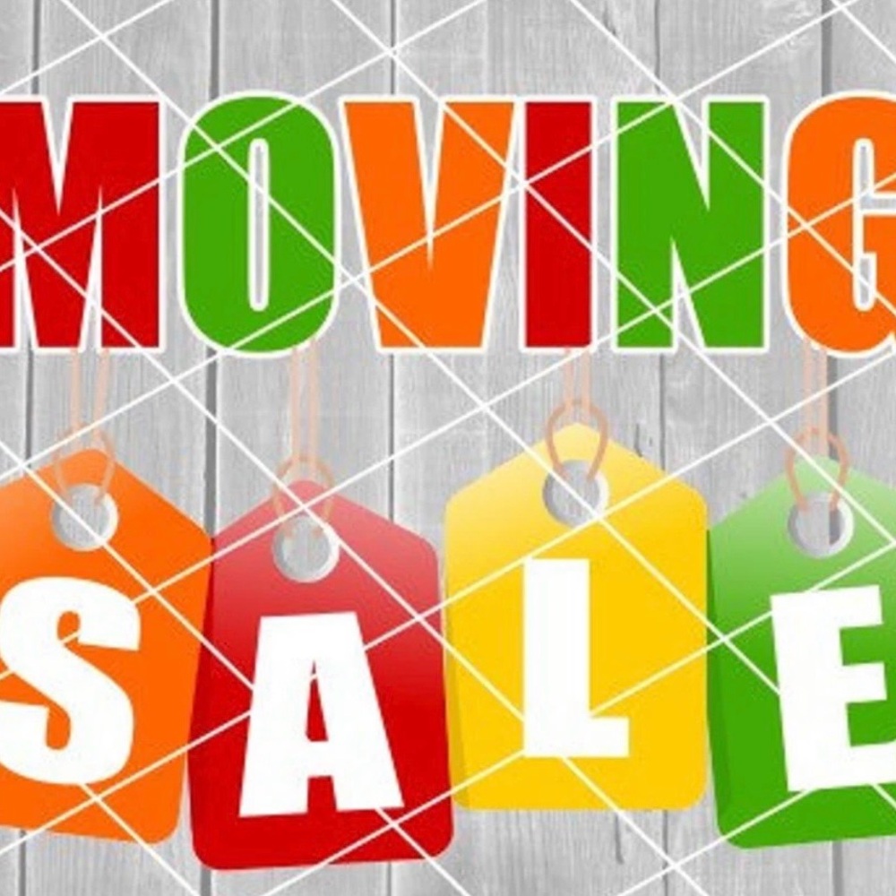 MOVING SALE! TAKING OFFERS 🌺🌴🌈 on items in my closet!!!